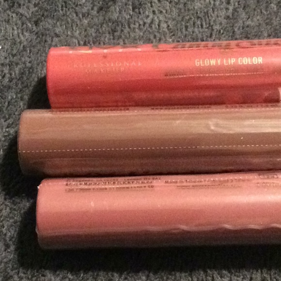 Nyx Candy Stick Glowy Lip Color - Picture 3 of 3